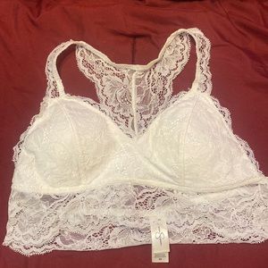 Jessica Simpson bralette